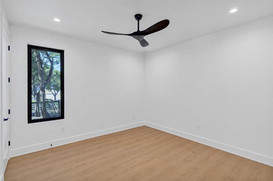 Spacious, unfurnished interior of a new home in , Graford (Image 10).