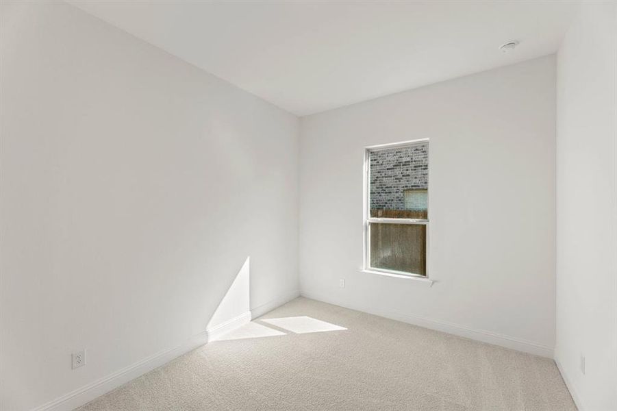 Spacious, unfurnished interior of a new home in Country Lakes, Argyle (Image 26).