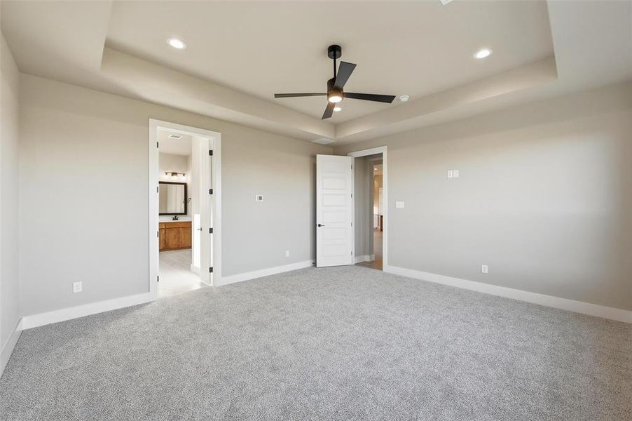 Spacious, unfurnished interior of a new home in Coyote Crossing, Godley (Image 35).