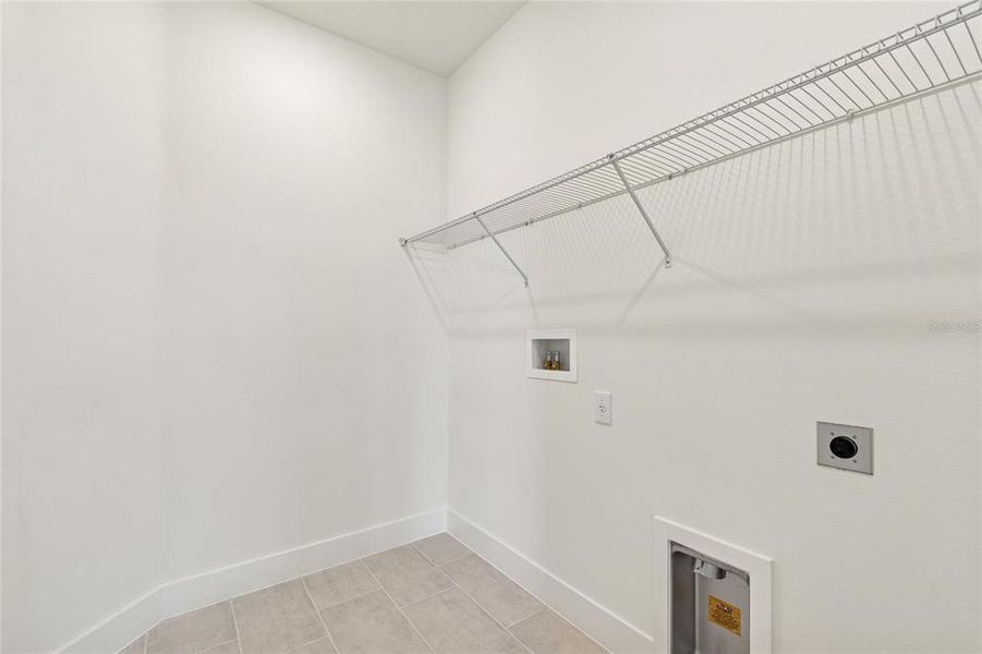 Spacious, unfurnished interior of a new home in Chapel Crossings - Garden Series, Wesley Chapel (Image 23). Spacious, unfurnished interior of a new home in Chapel Crossings - Garden Series, Wesley Chapel (Image 23).