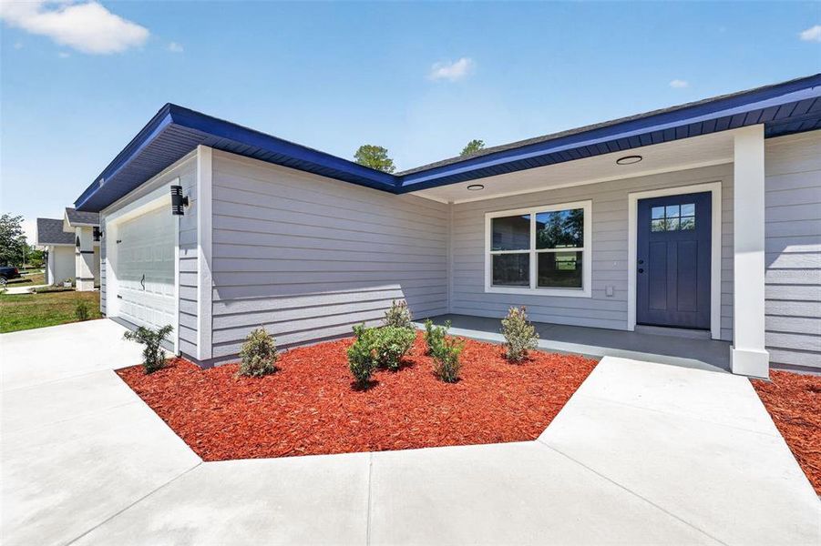 Exterior details and patio area of a home in , Ocala (Image 3). Exterior details and patio area of a home in , Ocala (Image 3).