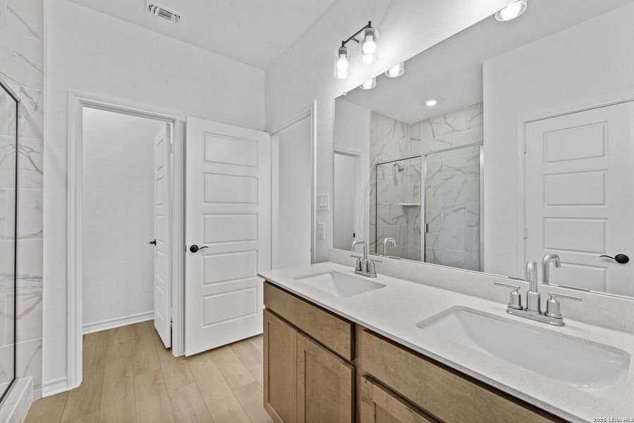 Furnished interior view inside a new home in Nopal Valley, San Antonio (Image 11). Furnished interior view inside a new home in Nopal Valley, San Antonio (Image 11).
