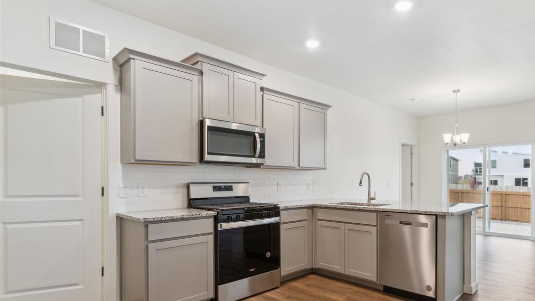 Furnished interior view inside a new home in Silver Peaks, Lochbuie (Image 5). Furnished interior view inside a new home in Silver Peaks, Lochbuie (Image 5).