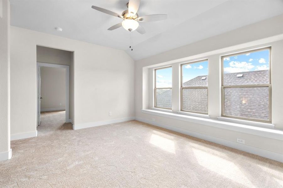 Spacious, unfurnished interior of a new home in The Parks at Panchasarp Farms - Phase 2, Burleson (Image 32). Spacious, unfurnished interior of a new home in The Parks at Panchasarp Farms - Phase 2, Burleson (Image 32).