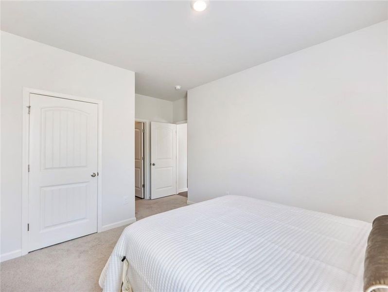 Spacious, unfurnished interior of a new home in , Braselton (Image 55). Spacious, unfurnished interior of a new home in , Braselton (Image 55).
