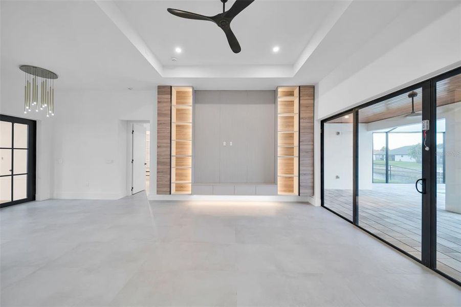 Spacious, unfurnished interior of a new home in , Cape Coral (Image 40).