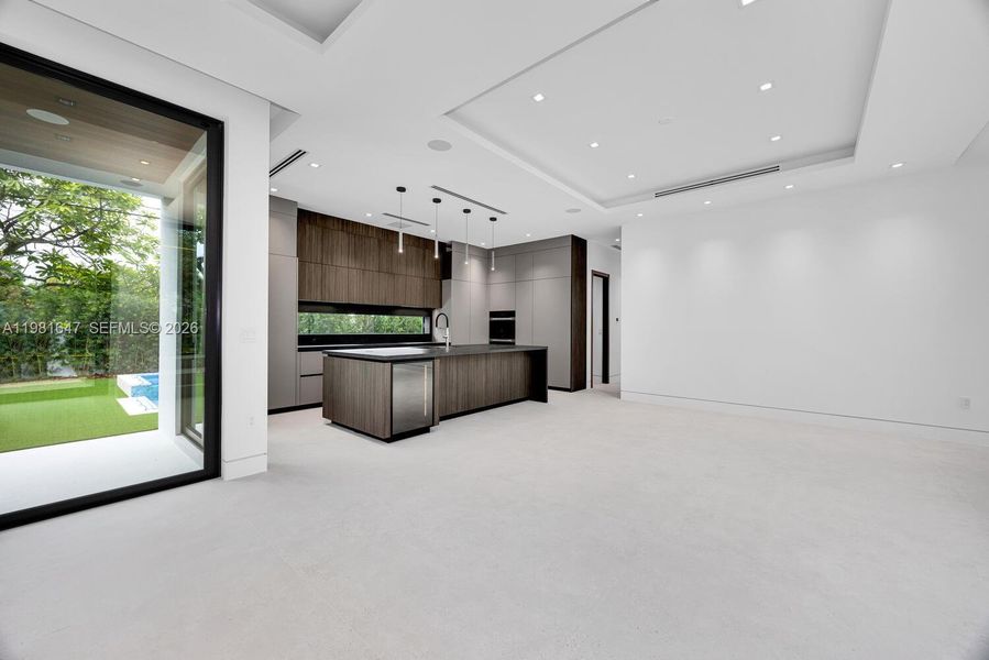 Image 68 of a home in .