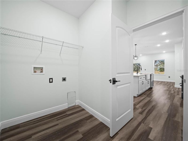 Spacious laundry / mudroom