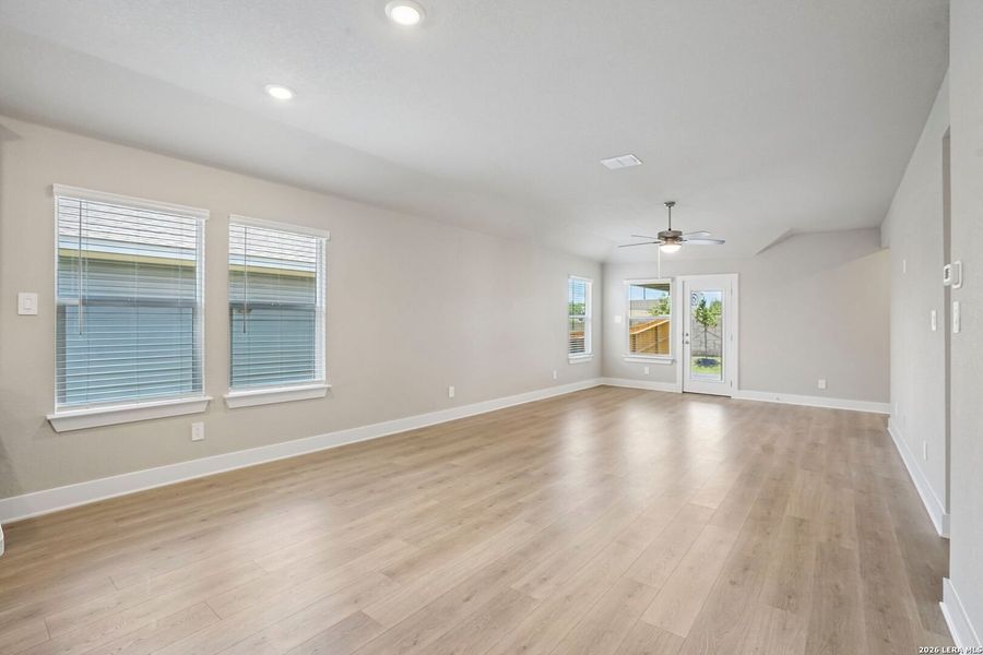 Spacious, unfurnished interior of a new home in Stetson Ridge, Marion (Image 30).