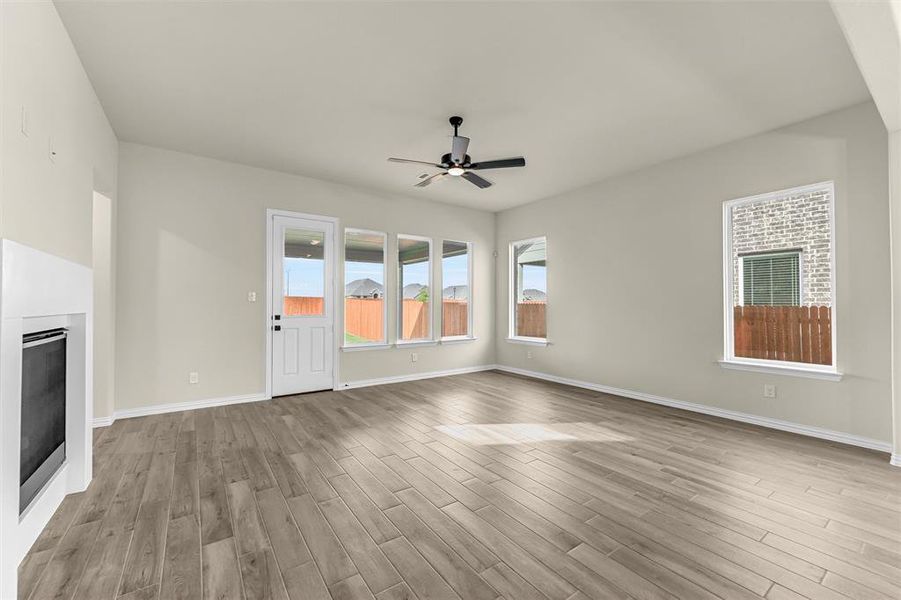 Spacious, unfurnished interior of a new home in Morningstar, Aledo (Image 22).
