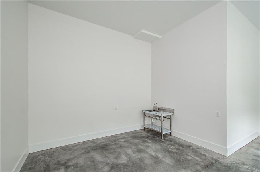 Spacious, unfurnished interior of a new home in , Hoschton (Image 50). Spacious, unfurnished interior of a new home in , Hoschton (Image 50).