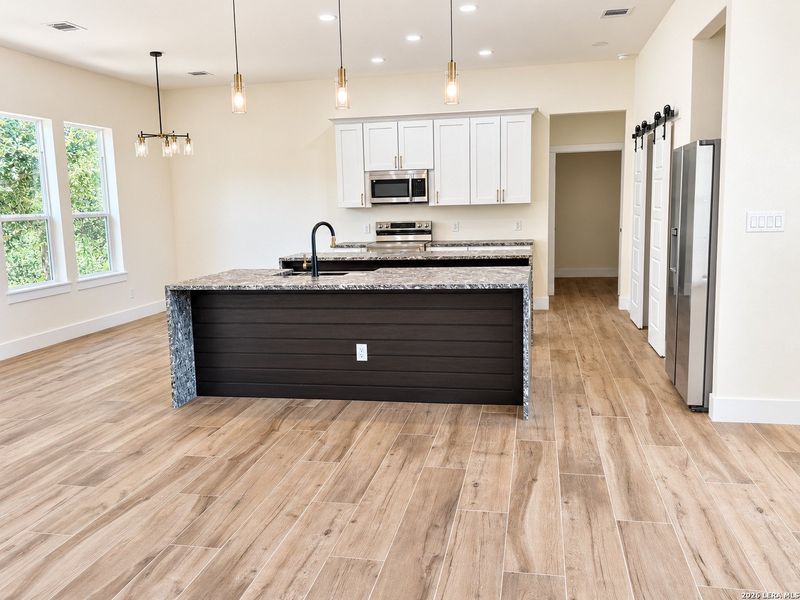 Furnished interior view inside a new home in , Bulverde (Image 15).