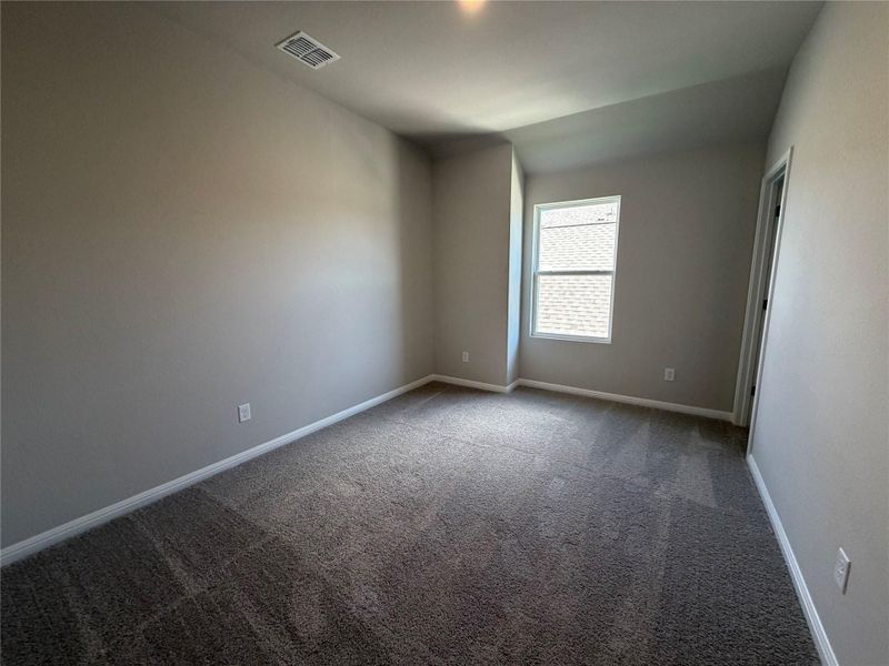 Spacious, unfurnished interior of a new home in Cannon Ranch 40s, Dripping Springs (Image 25).