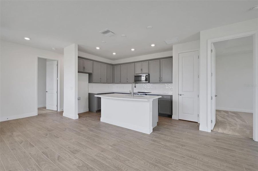 Image 32 of a home in Seaire.