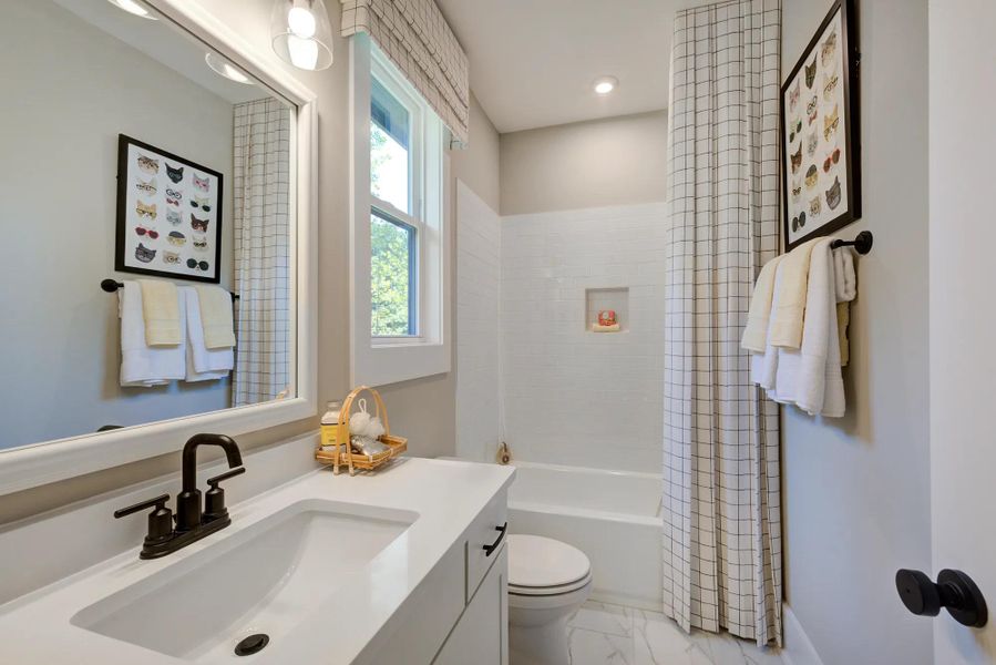 Ballentine Bathroom 3