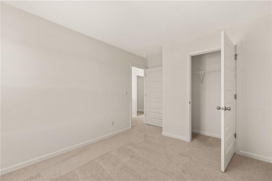 Spacious, unfurnished interior of a new home in Twin Lakes, Hoschton (Image 25).