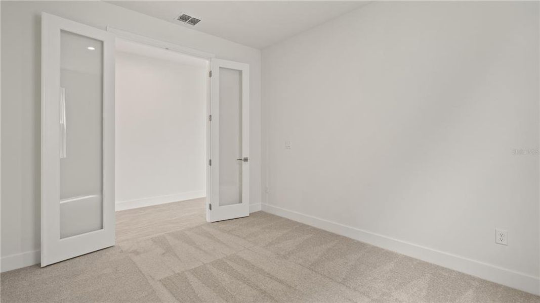 Spacious, unfurnished interior of a new home in Trailside, Mount Dora (Image 18).