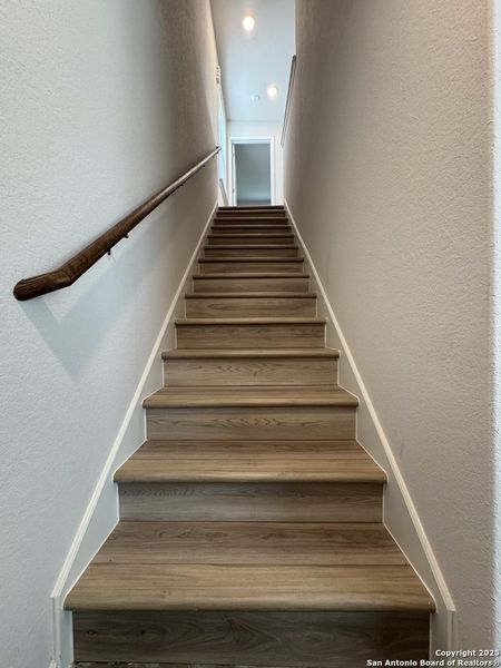 Image 28 of a home in .