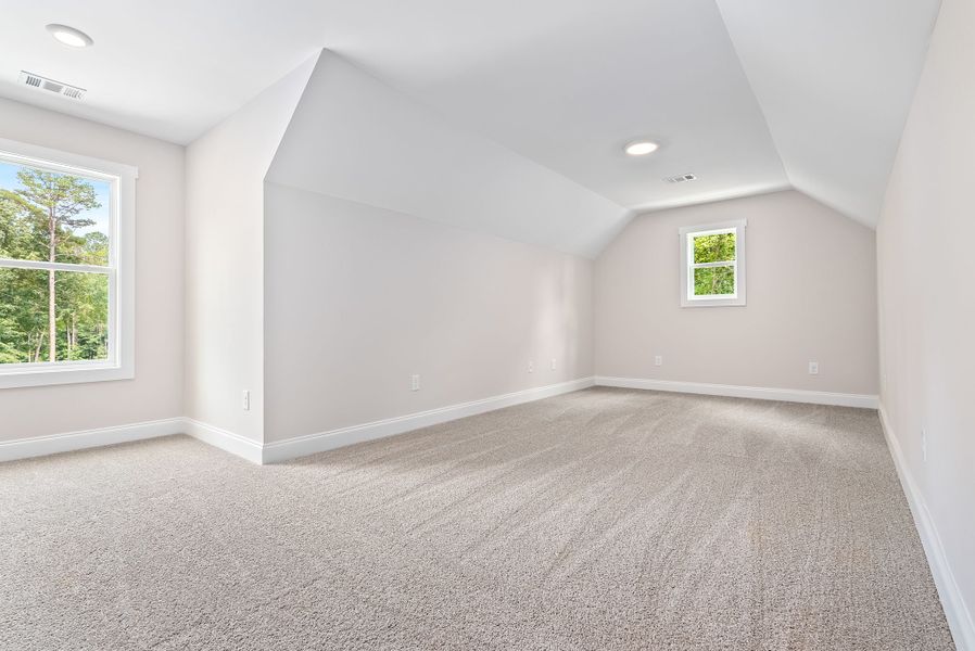 Spacious, unfurnished interior of a new home in Hammett Woods, Hogansville (Image 23).