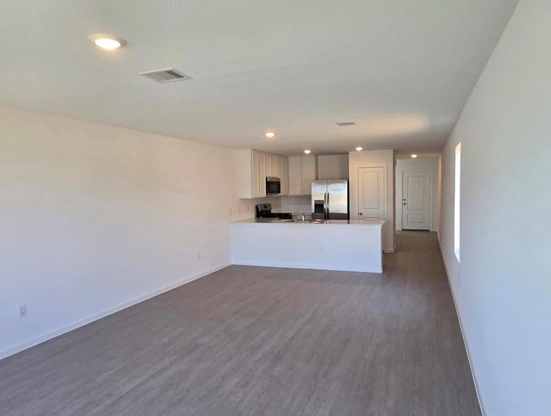 Spacious, unfurnished interior of a new home in Anniston, Katy (Image 8). Spacious, unfurnished interior of a new home in Anniston, Katy (Image 8).