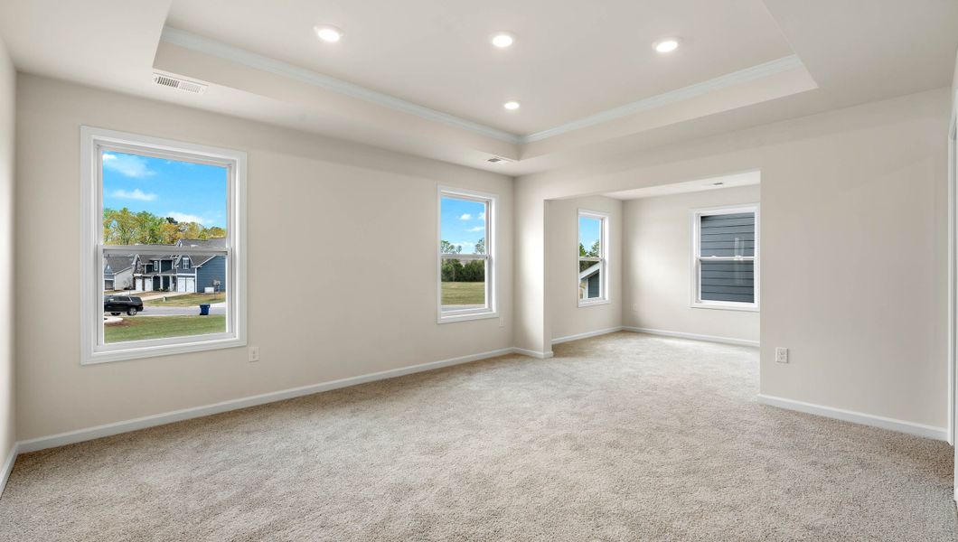 Spacious, unfurnished interior of a new home in Williams Ridge, Woodruff (Image 30).