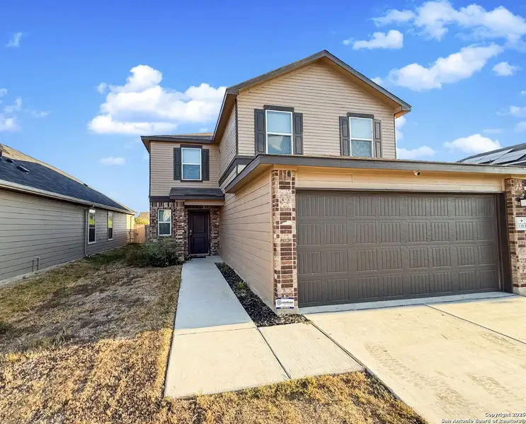 Exterior details and patio area of a home in Marbella, San Antonio (Image 2).