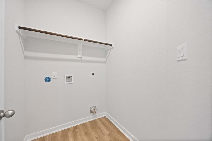 Image 23 of a home in Meadow Park.