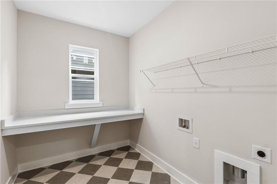 Spacious, unfurnished interior of a new home in Maple Grove at Towne Lake, Woodstock (Image 15). Spacious, unfurnished interior of a new home in Maple Grove at Towne Lake, Woodstock (Image 15).