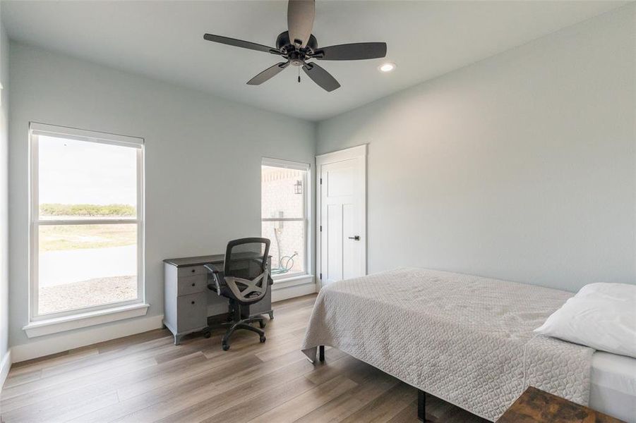 Furnished interior view inside a new home in , Ovalo (Image 8).