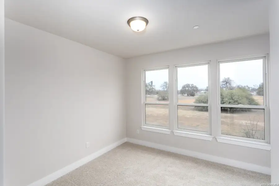 Spacious, unfurnished interior of a new home in , San Antonio (Image 23).