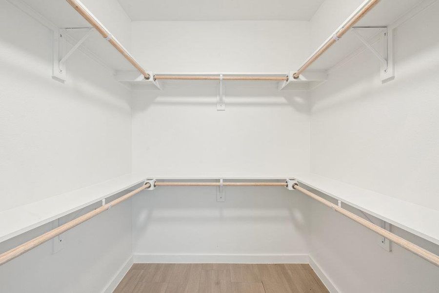 Images are for illustrative purposes only. Photos reflect a similar floor plan and are intended to convey the overall look and feel of the interiors and community. Images are for illustrative purposes only. Photos reflect a similar floor plan and are intended to convey the overall look and feel of the interiors and community.