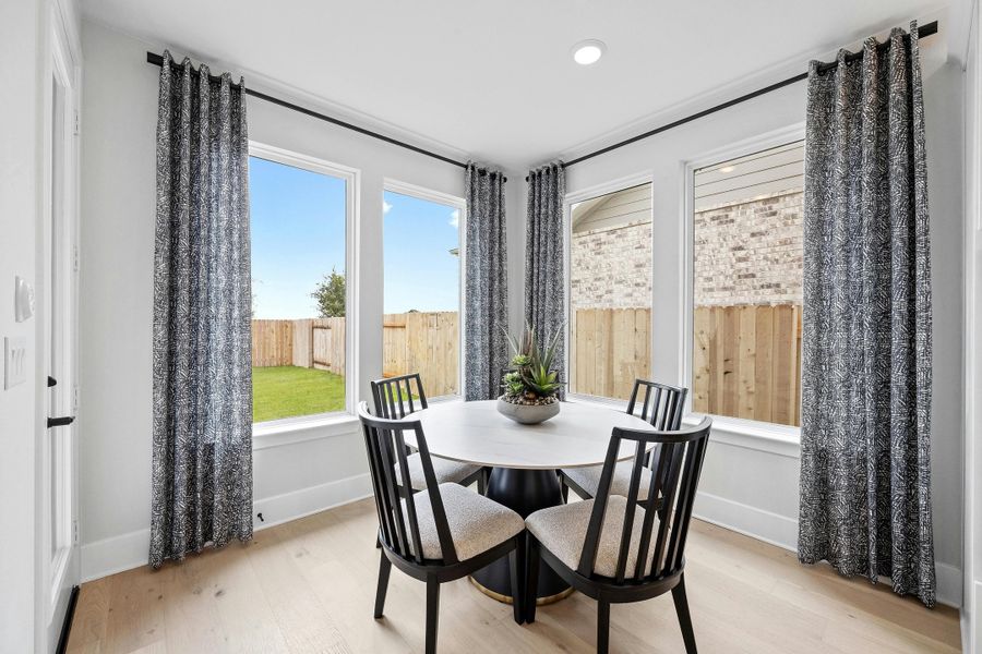 Furnished interior view inside a new home in Candela, Richmond (Image 8).