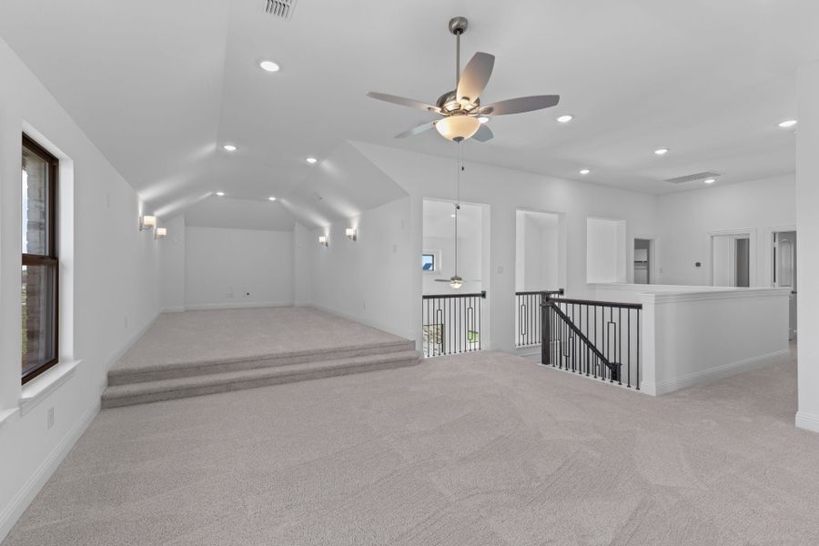 4,033sf New Home in Waxahachie, TX. - Slide 27 4,033sf New Home in Waxahachie, TX. - Slide 27