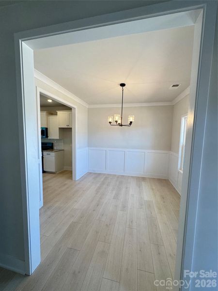 Spacious, unfurnished interior of a new home in Kerns Ridge, Salisbury (Image 7).