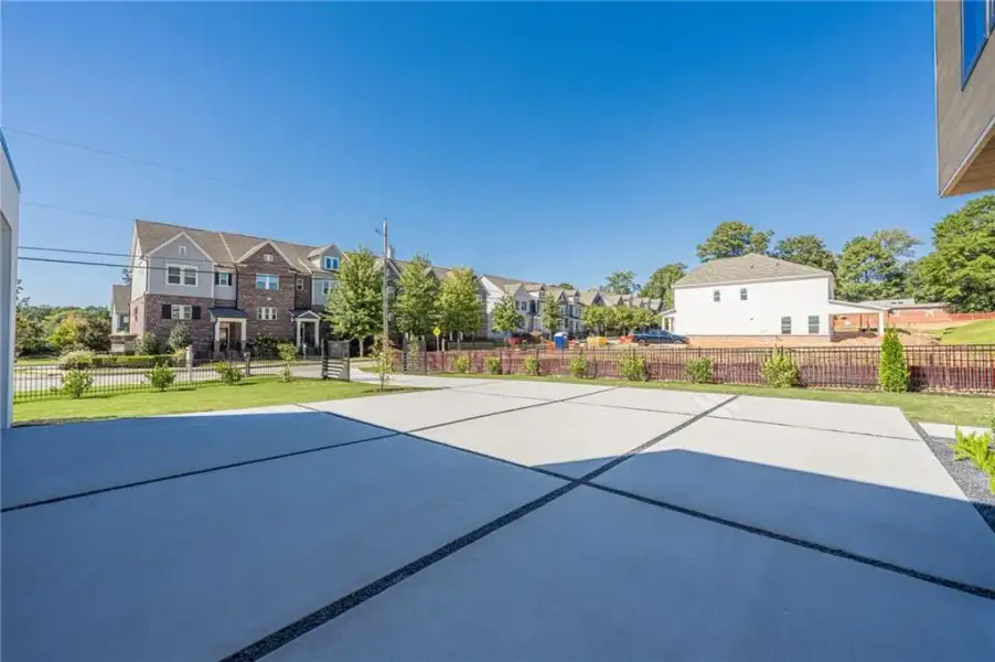 Community amenities in , Smyrna (Image 101).
