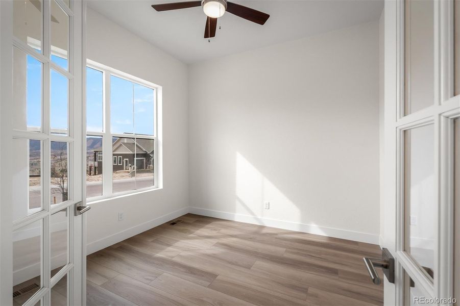 Spacious, unfurnished interior of a new home in Cloverleaf – Mountainview Collection, Monument (Image 19).