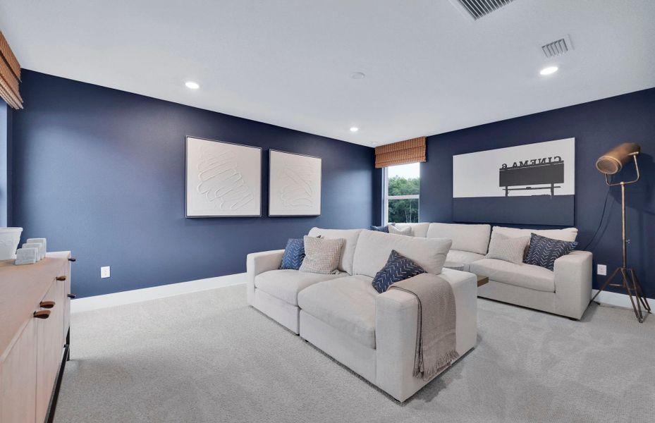 Representative furnished interior of a home built from the Merlot Grand by Pulte Homes in Terrapin Creek, Jacksonville (Image 17).