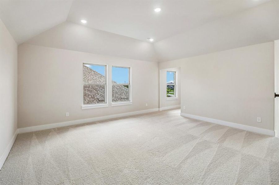 Spacious, unfurnished interior of a new home in Lilyana, Celina (Image 21).