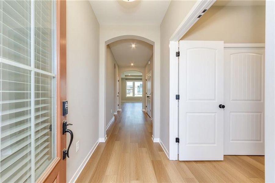 Spacious, unfurnished interior of a new home in Sweetbay Farm, Lawrenceville (Image 47).
