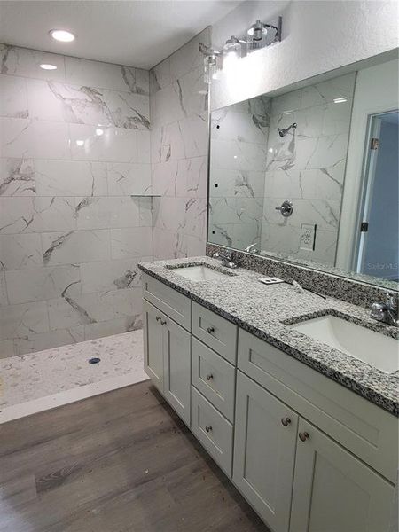 Furnished interior view inside a new home in , Ocala (Image 9).