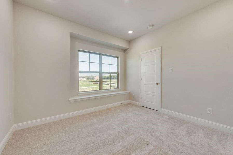 Spacious, unfurnished interior of a new home in Bayside, Rowlett (Image 28).
