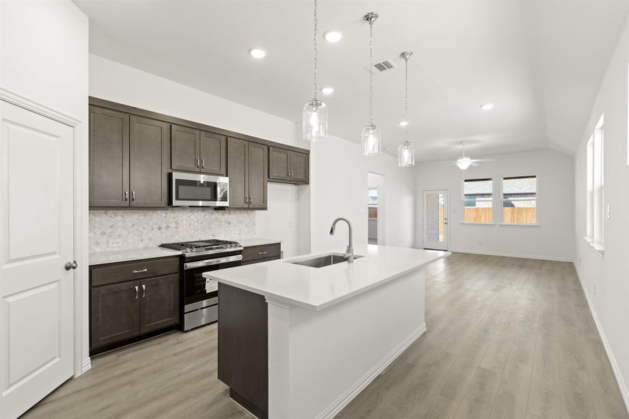 Heath Home Plan by Ashton Woods Heath Home Plan by Ashton Woods