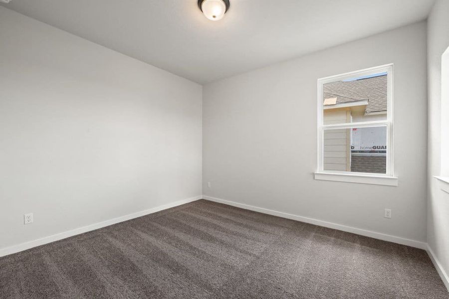 Spacious, unfurnished interior of a new home in Lariat, Liberty Hill (Image 43).