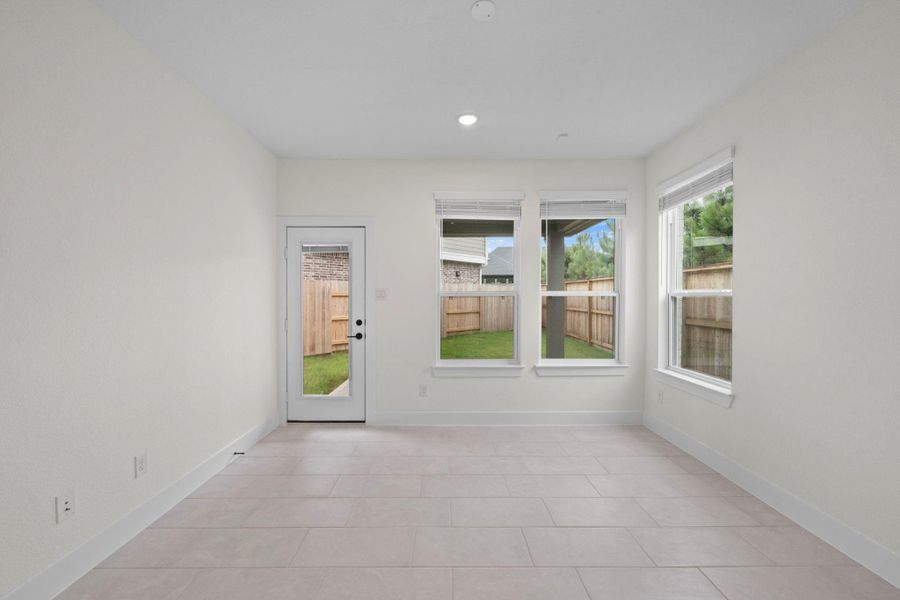 Spacious, unfurnished interior of a new home in , Katy (Image 16).