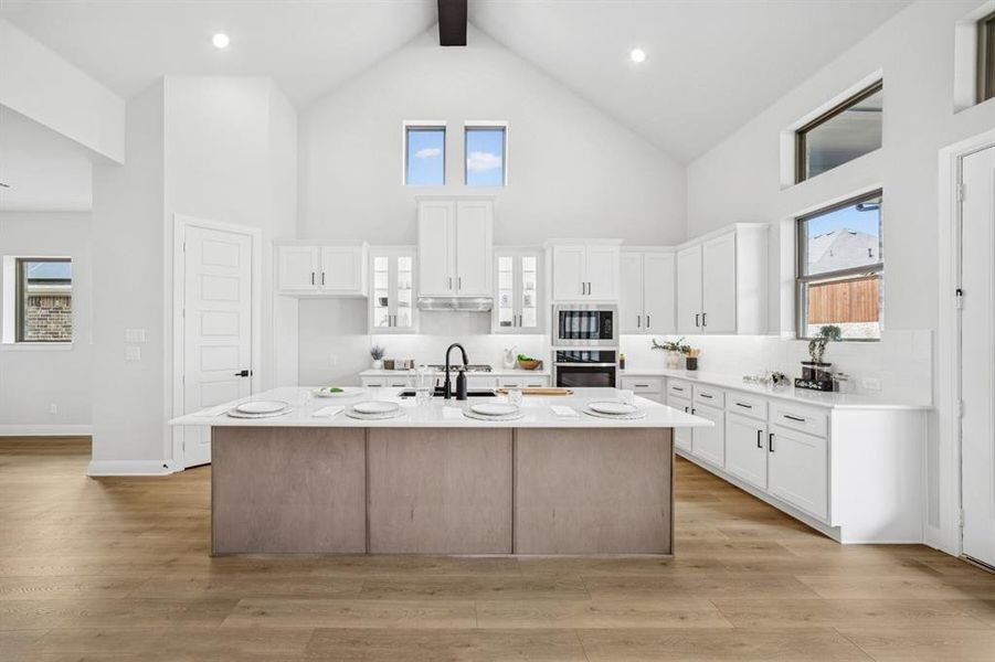 Furnished interior view inside a new home in Monterra - Classics, Fate (Image 6).