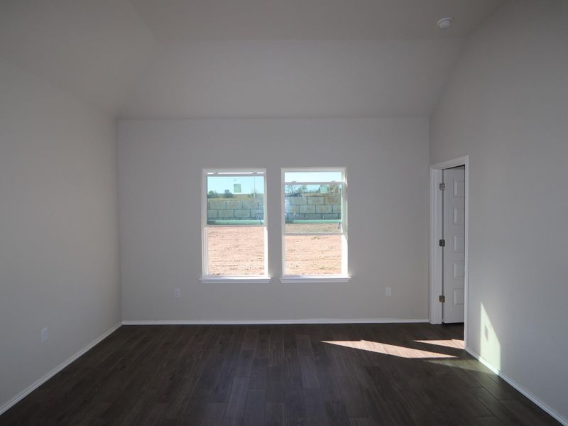 Spacious, unfurnished interior of a new home in Cascades at Onion Creek, Austin (Image 4).
