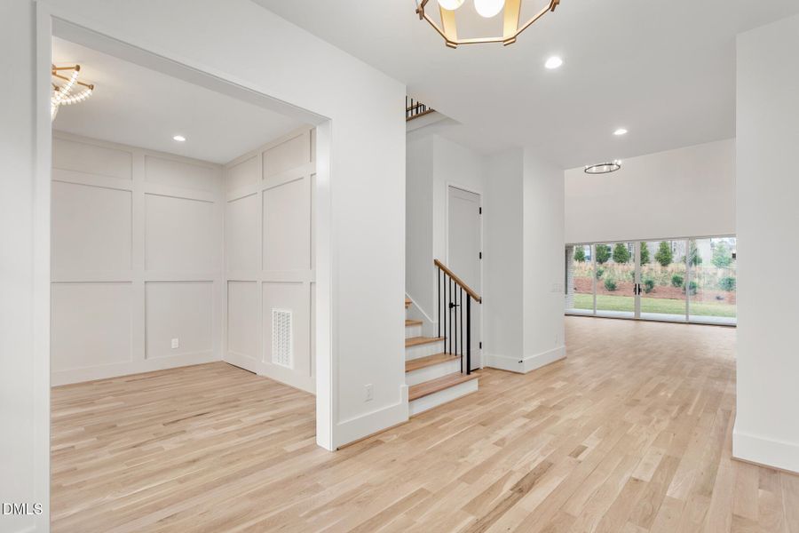 1150 Lochshire Drive-6