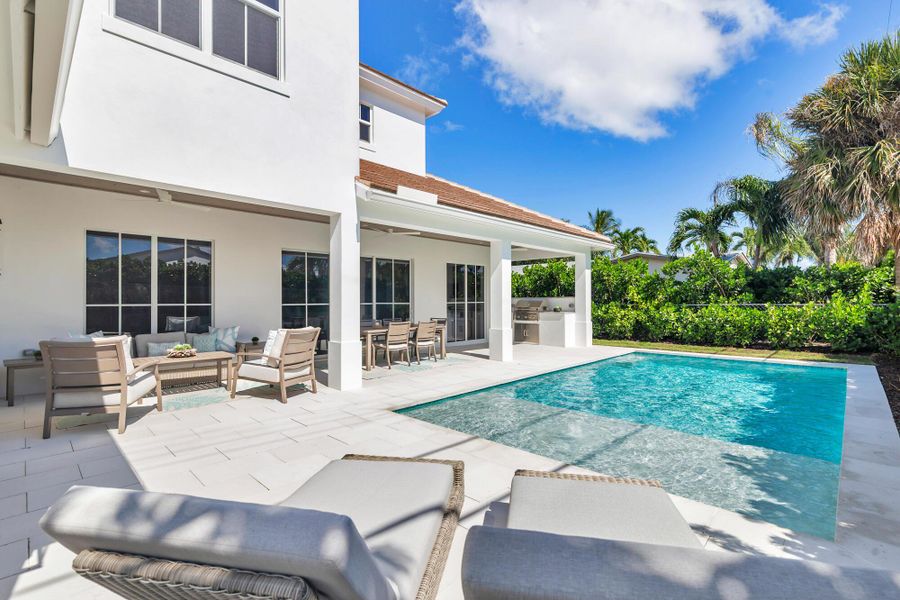 Exterior details and patio area of a home in , West Palm Beach (Image 29).
