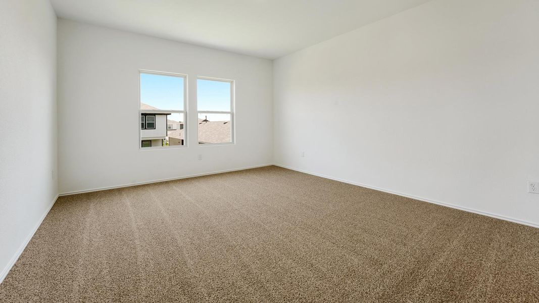 Spacious, unfurnished interior of a new home in Durango, Mustang Ridge (Image 13).