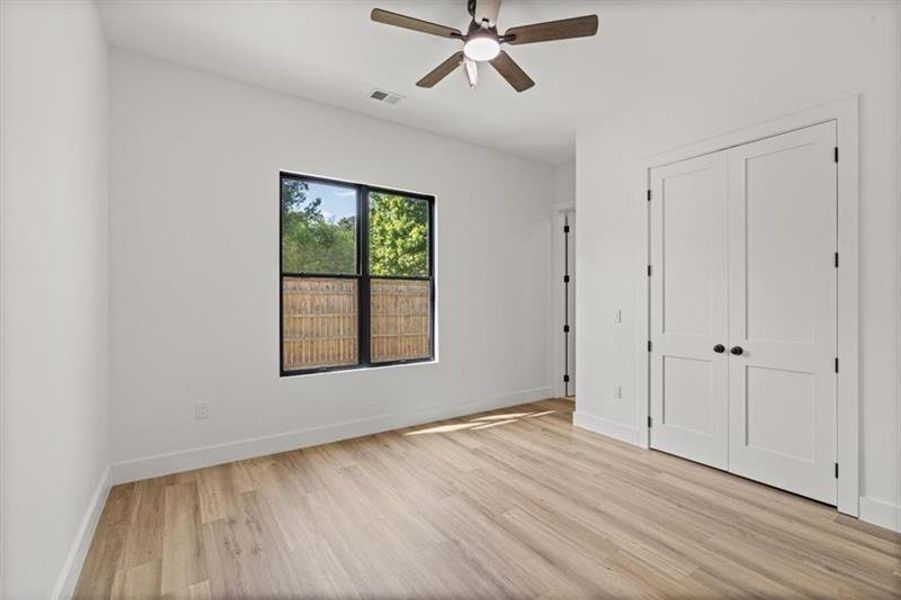 Spacious, unfurnished interior of a new home in , Lilburn (Image 37). Spacious, unfurnished interior of a new home in , Lilburn (Image 37).